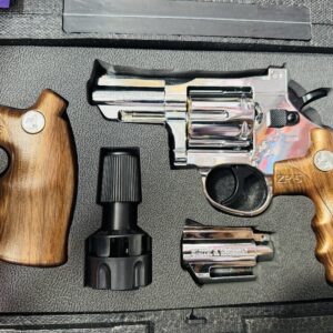 XYL SMITH AND WESSON REVOLVER FULL METAL AND SOME NYLON MIX GELBLASTE